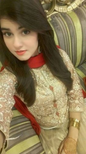 Göz Alıcı Mersin Kostümlü Escort