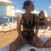 Mersin'in En Tatlı Grup Escortu: Bir Kadının Çekiciliği Sizinle